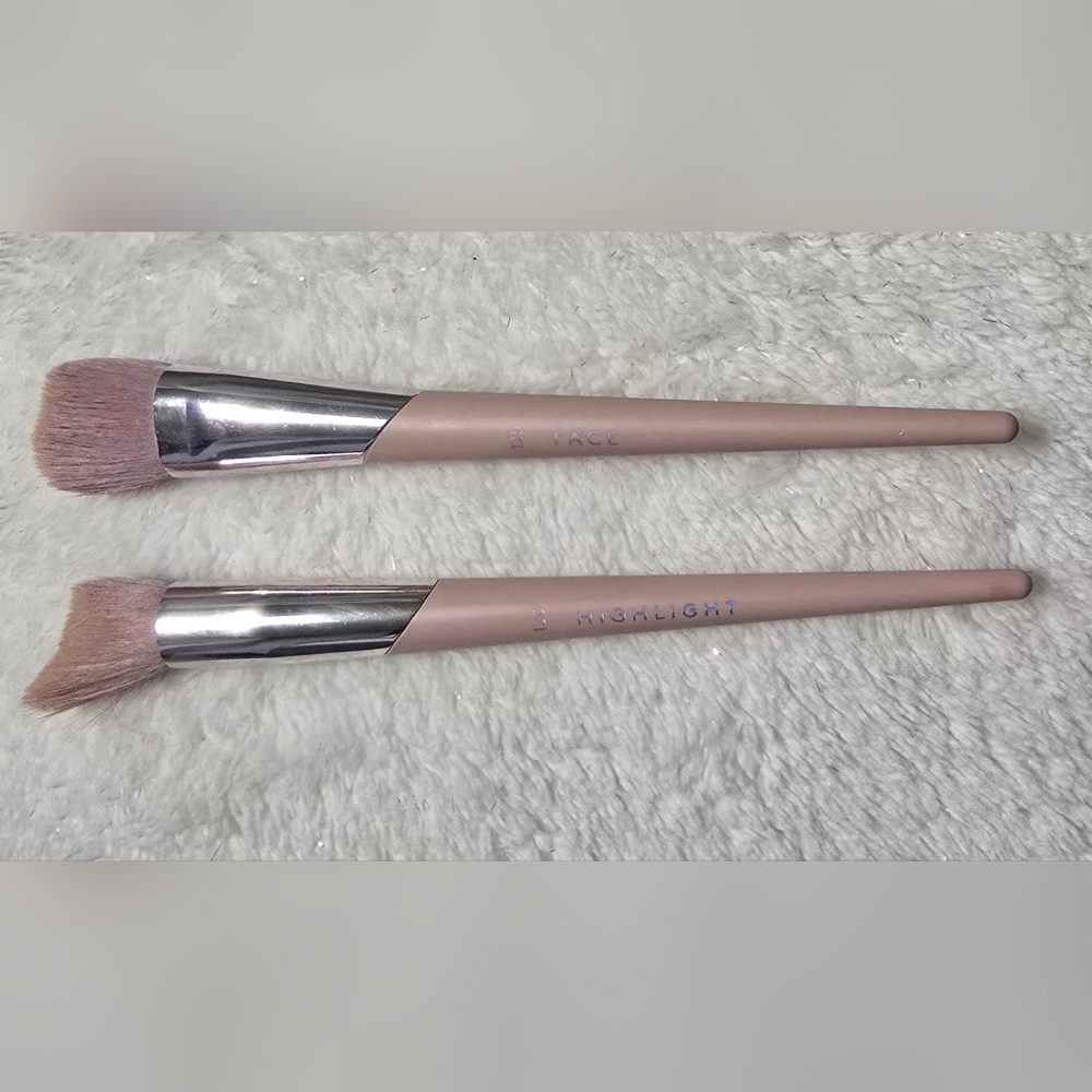 Fenty Beauty Makeup Brush Duo